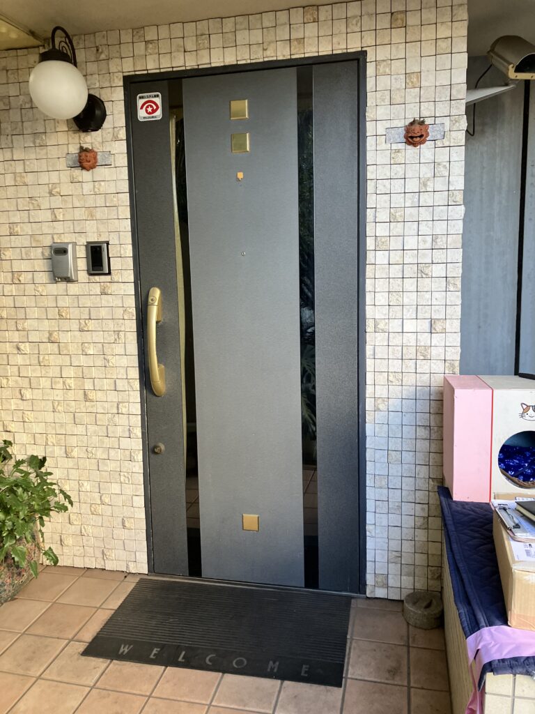 玄関ドアの改修　YKKドアリモ